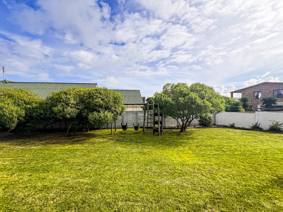 5 Bedroom Property for Sale in Myburgh Park Western Cape
